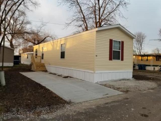 1306 N Arthur Burch Dr - Photo 2 of 6