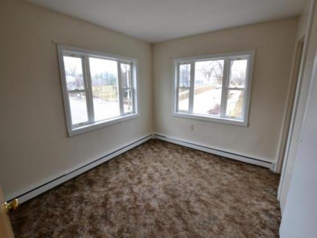 226 N Broadway St - Photo 3 of 6