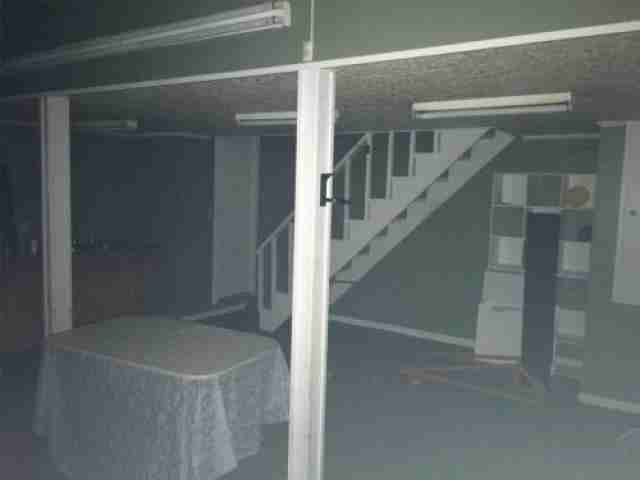 800 Robb St - Photo 2 of 6