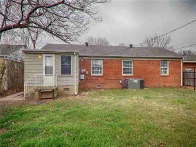 1106 Idaho St - Photo 3 of 6