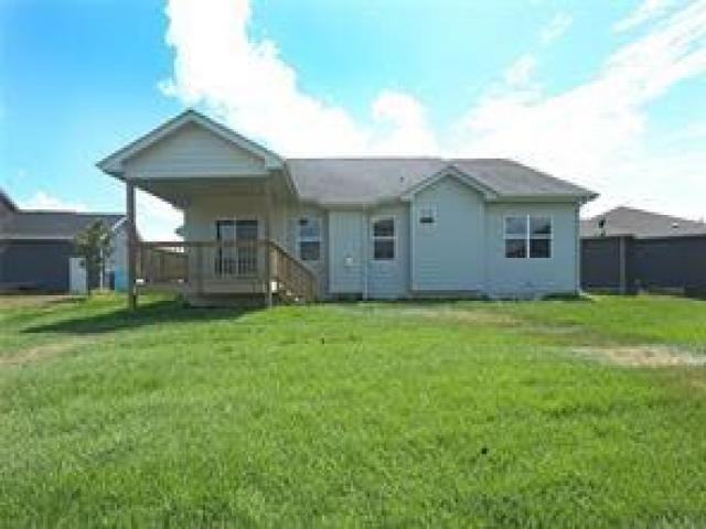1805 Robin Ct - Photo 2 of 6