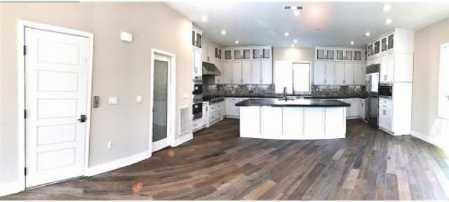 19598 W Peltason Dr - Photo 3 of 5