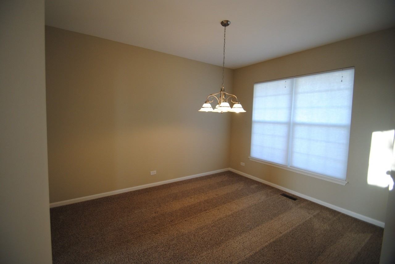 9240 Durham Dr - Photo 3 of 14