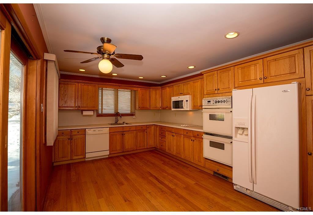 6 Wilson Rd - Photo 3 of 20