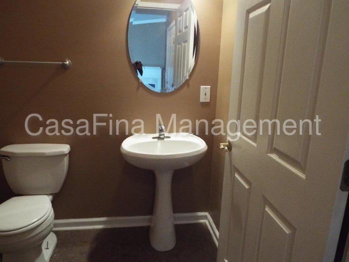 2584 Laurel Cir NW - Photo 3 of 21