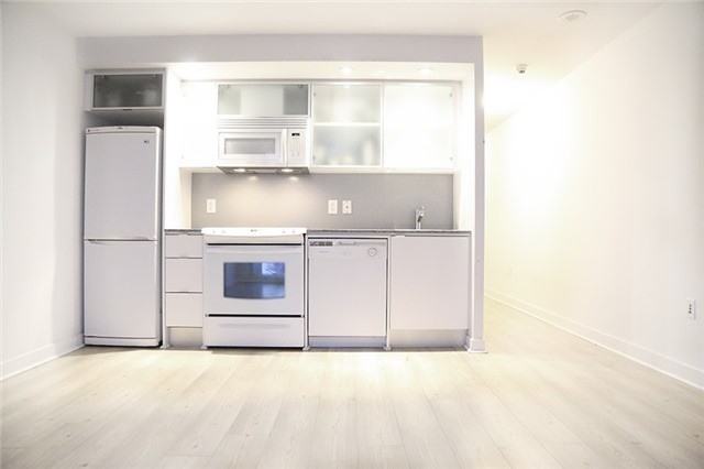 25 Telegram Mews #3012