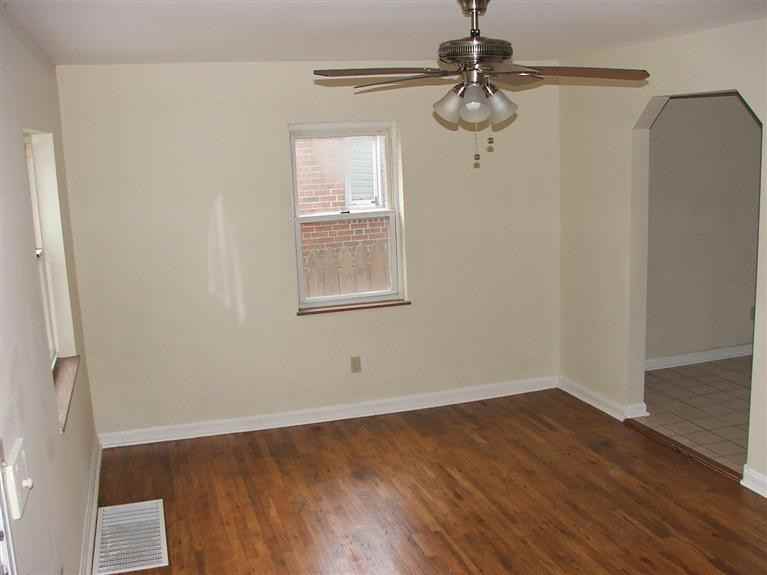 2027 Dallas Avenue - Photo 3 of 18