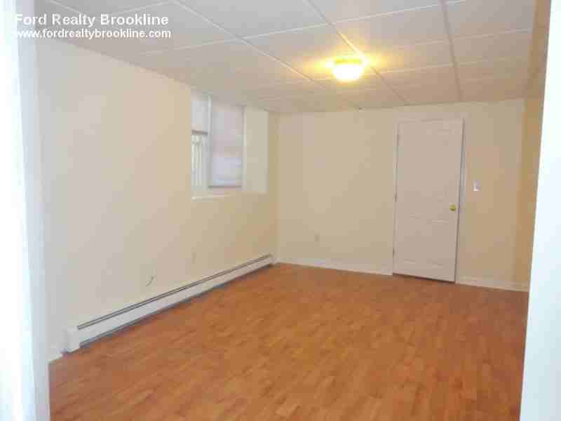 Bartlett Crescent #G