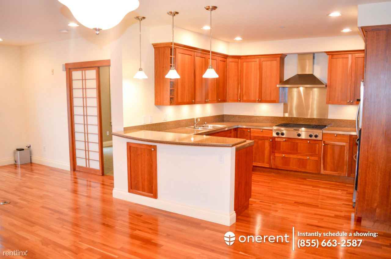 719 2nd Ave W #202 - Photo 3 of 21