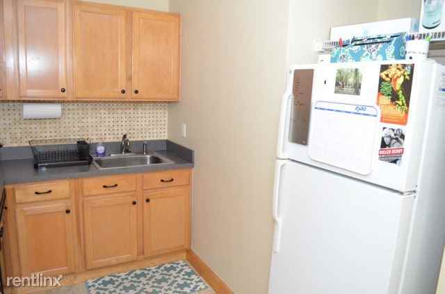 Riddle Glen Condominiums - Photo 3 of 10