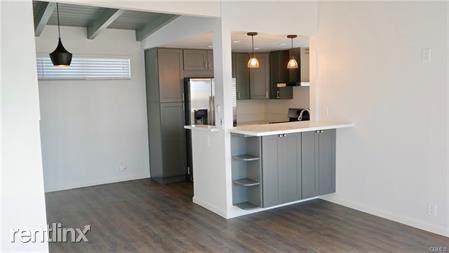 817 18th St - Photo 2 of 11