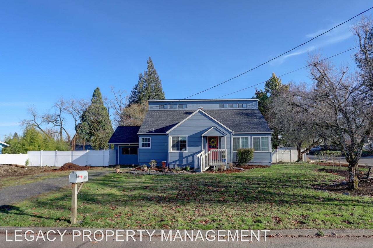 1803 Hawthorne St - Photo 3 of 25