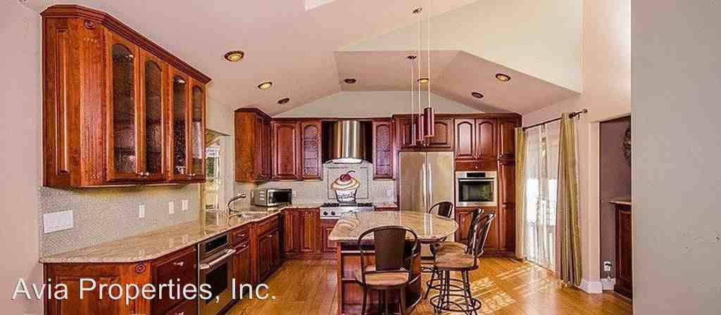 1055 Alameda de las Pulgas - Photo 3 of 6