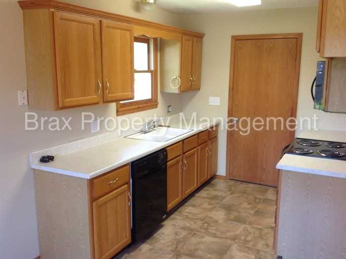 5458 Bradley St - Photo 2 of 21