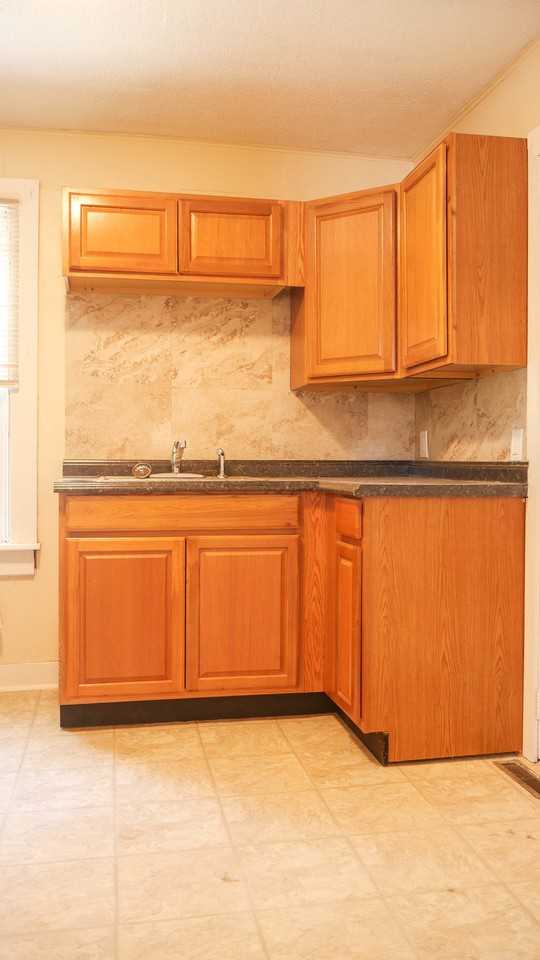 30 Quincy St - Photo 2 of 9