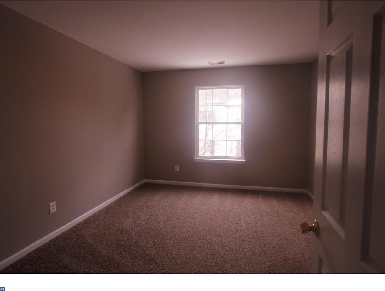 57 Greenbrook Dr - Photo 2 of 20