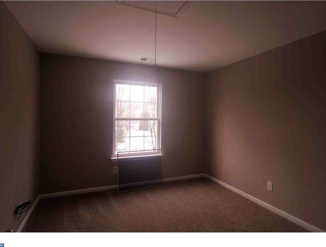 57 Greenbrook Dr - Photo 3 of 20