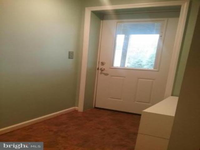 6408 Barrington Dr - Photo 3 of 6