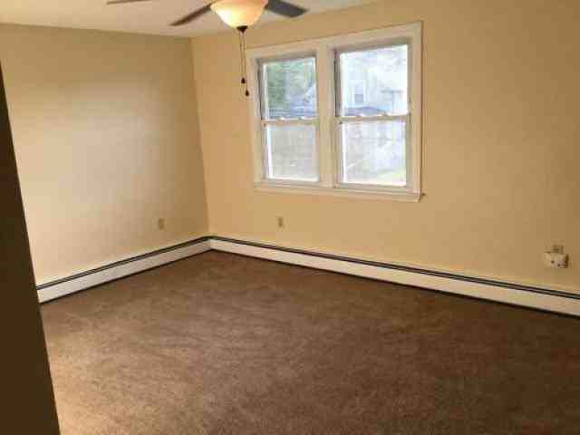 60 Beacon St - Photo 3 of 6