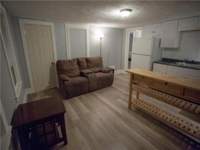 104 Monroe Ave - Photo 3 of 6