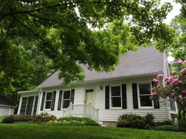 11 Mackay Farm Rd - Photo 2 of 6