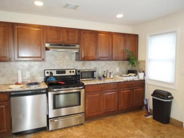 123 Washington Ave - Photo 2 of 6