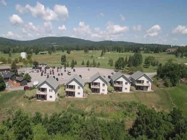 5404 Seneca Point Rd - Photo 2 of 6