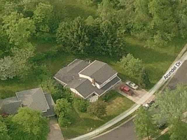 1228 Arundel Dr - Photo 2 of 4