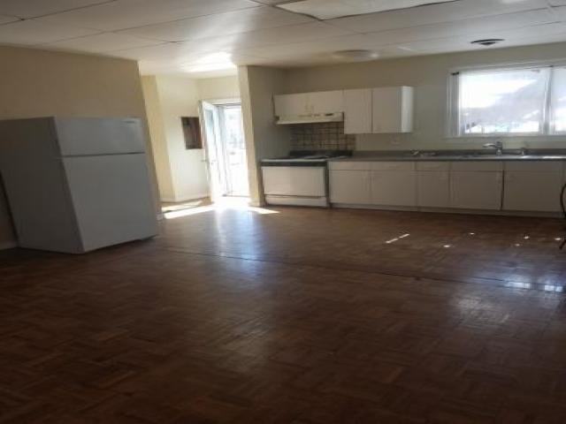 246 Main St - Photo 3 of 5