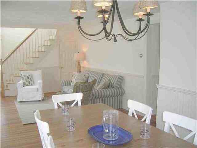 24 Shattuck Pl - Photo 3 of 6