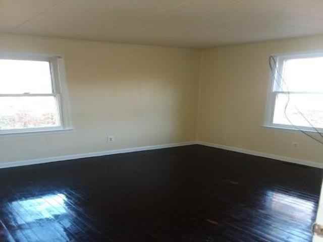 167 Flatland Rd - Photo 3 of 5