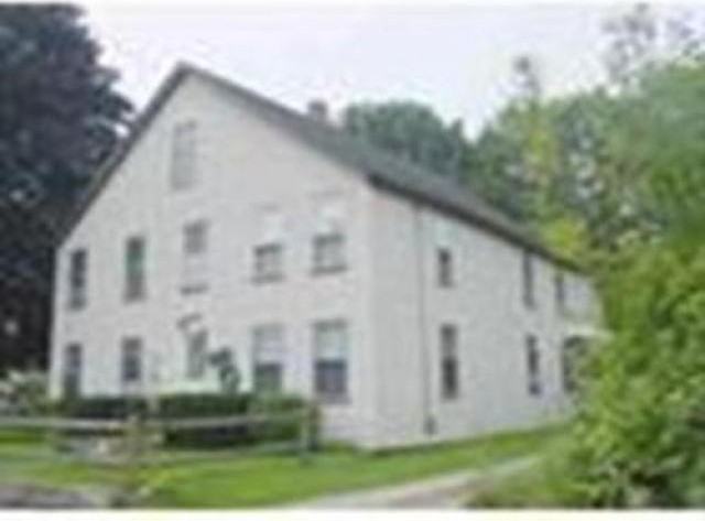 131 Everett Ave - Photo 2 of 2