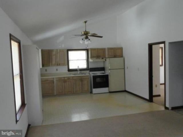 333 Fairlea Dr - Photo 3 of 6