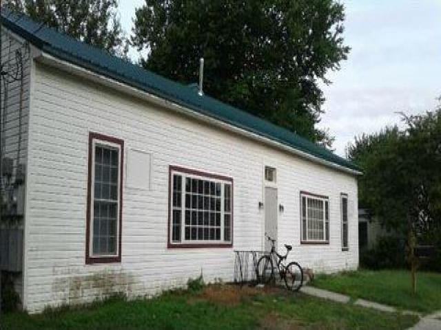 6220 Sharpley St - Photo 2 of 2