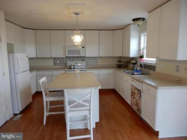 125 Colton Ct - Photo 3 of 6