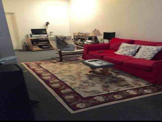 138 Bay 14th St - Photo 3 of 6