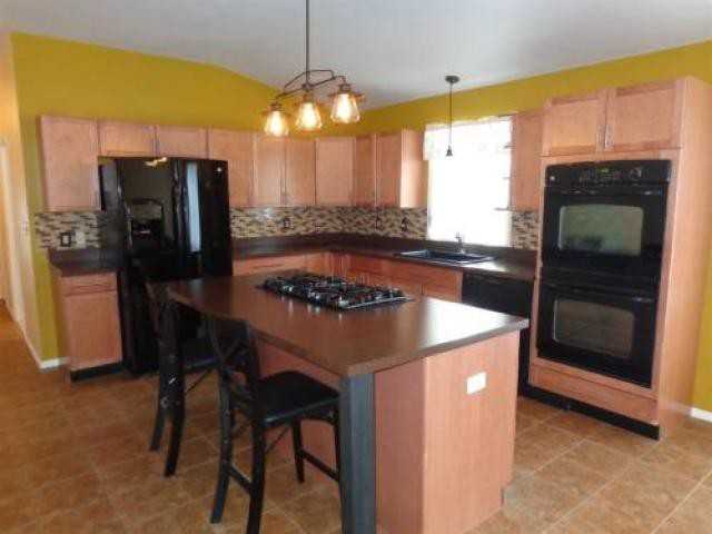 15 Velie Rd - Photo 2 of 6