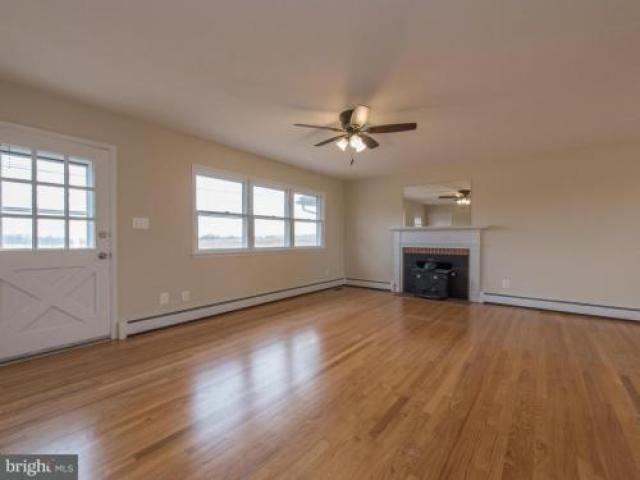 5122 Bushey Rd - Photo 3 of 6