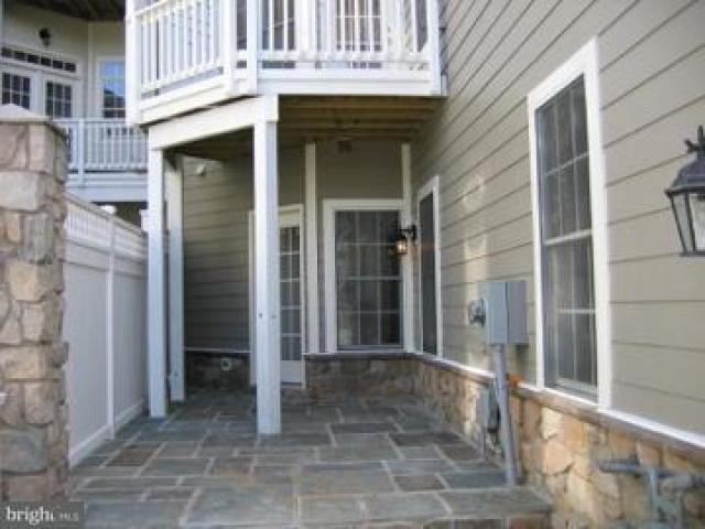 43513 Stargell Terrace - Photo 2 of 6