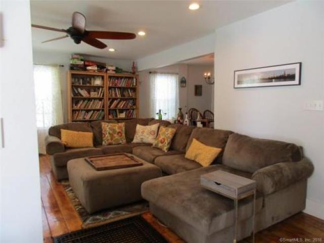 109 Old South Rd - Photo 3 of 6