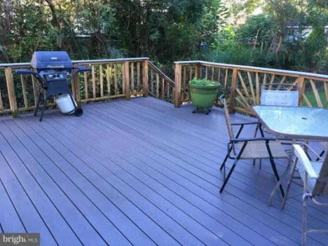 3810 Lawrence Ave - Photo 3 of 5