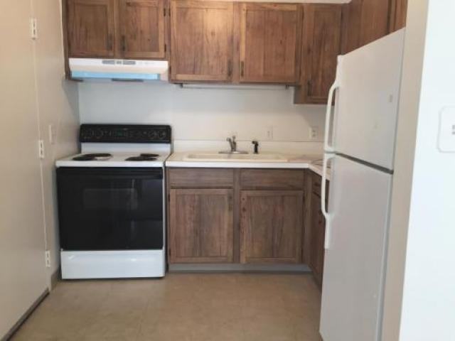 1115 Main St - Photo 2 of 4