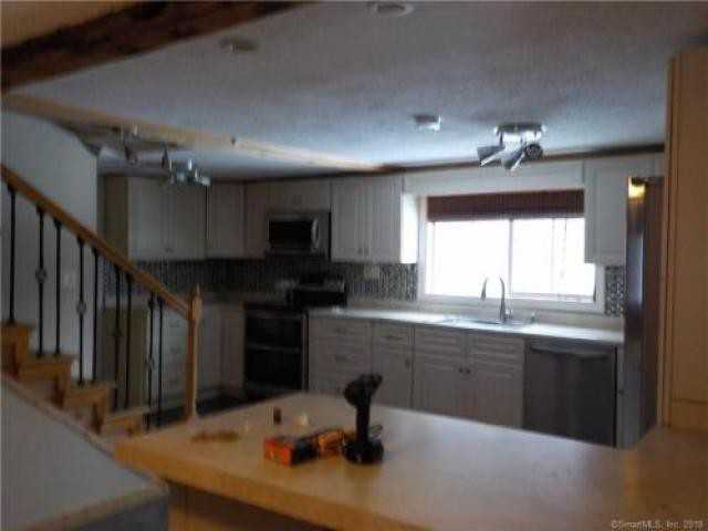 118 Town Hill Rd - Photo 3 of 6