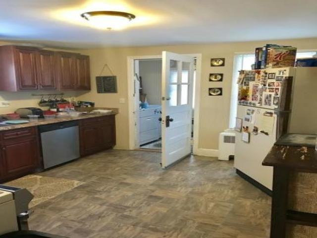134 Southbridge Rd - Photo 3 of 6
