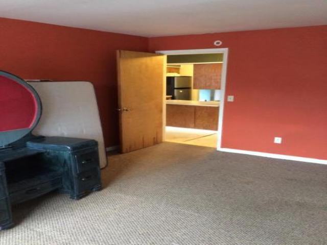 742 South Ave - Photo 3 of 6