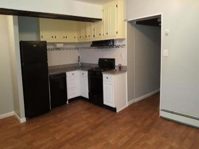 1638 Yates Ave - Photo 3 of 4