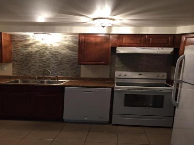 607B Washington St - Photo 2 of 6