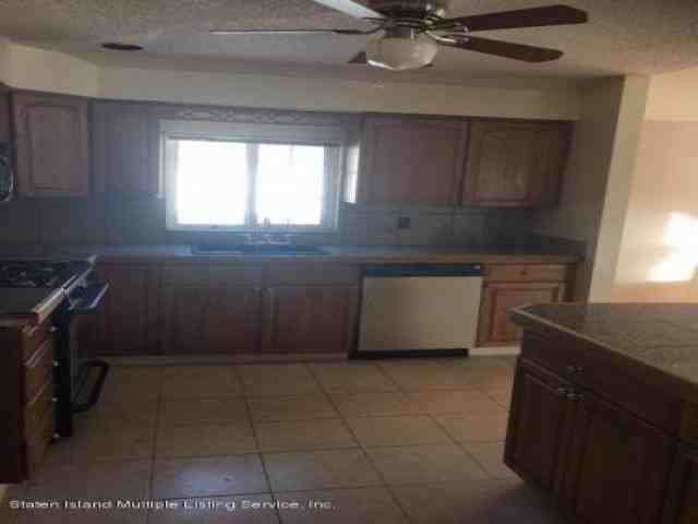 117 Sharrotts Rd - Photo 3 of 4