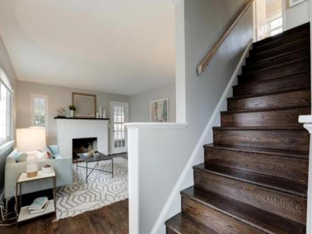 9411 Worth Ave - Photo 3 of 6