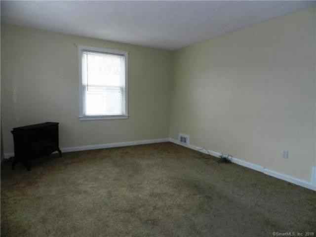 8 Belvedere Rd - Photo 3 of 5